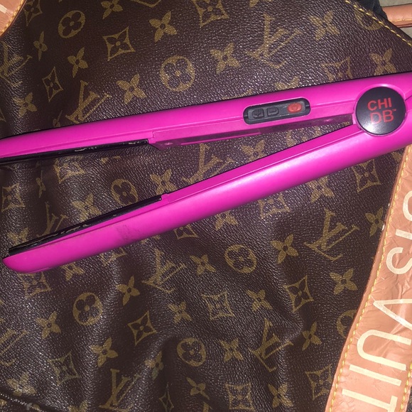 CHI LIMITED EDITION HAIR IRON - Picture 1 of 4